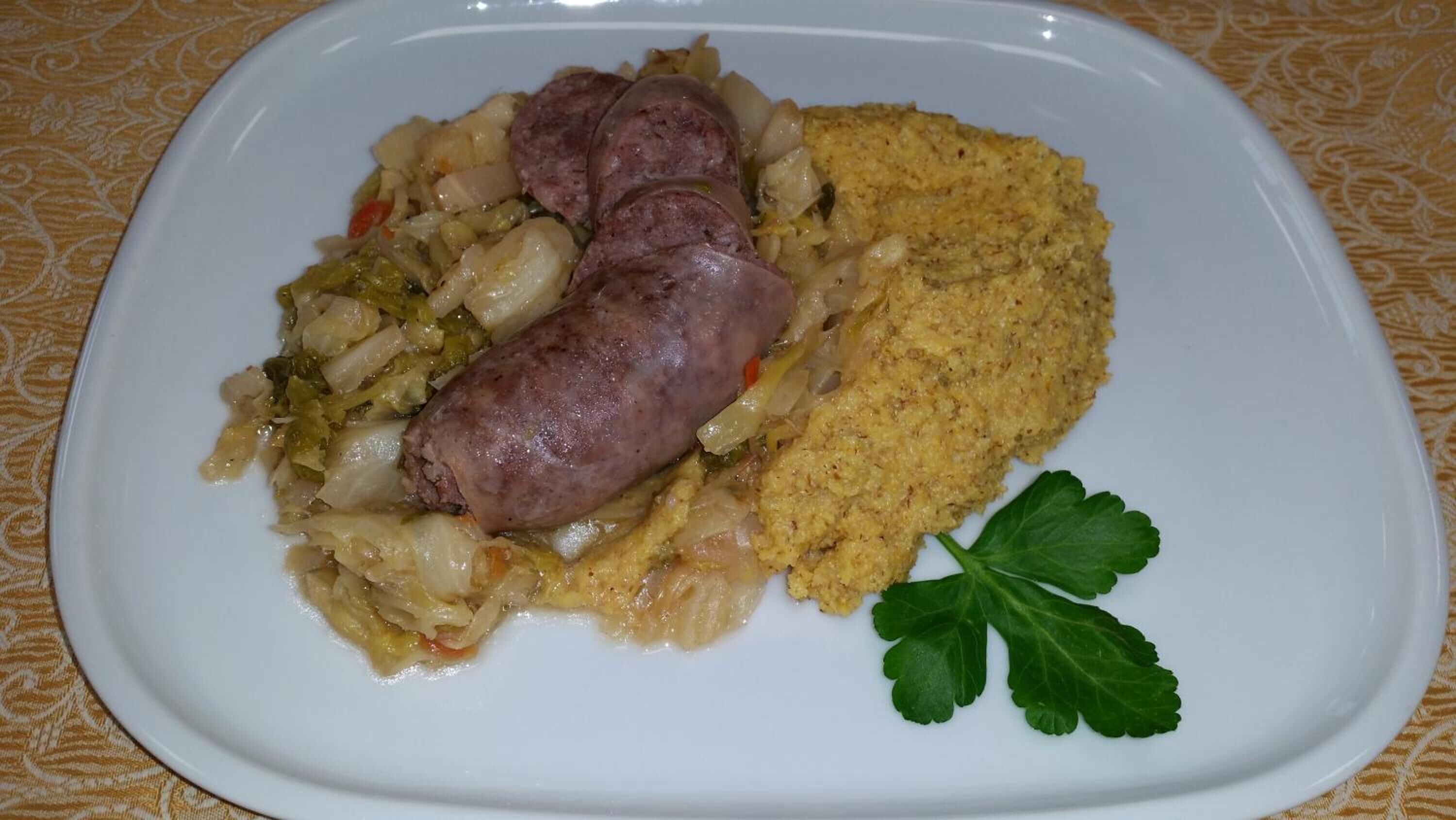 lunch and dinner served, local cuisine