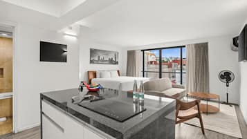 Deluxe Suite, 1 King Bed with Sofa bed