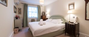 Apartment, 2 Bedrooms, 2 Bathrooms - A Place Like Home - Elegant Apartment near Green Park (London)