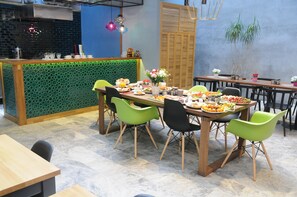 Free daily buffet breakfast  - El Gusto Hotel (Istanbul)