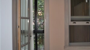 Standard Double Room, 1 King Bed, Smoking, Balcony | Egyptian cotton sheets, premium bedding, down comforters - El Gusto Hotel (Istanbul)