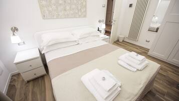 Double Room (NR 2) | Desk, free WiFi, bed sheets
