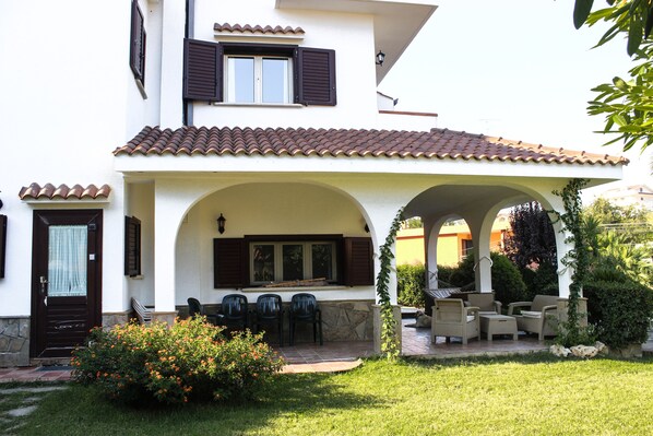 Exterior - Domus Dams B&B (Montescaglioso)