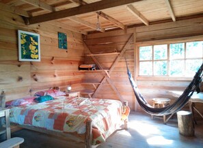 Deluxe Double Room, 1 Queen Bed, Non Smoking, Garden View | Bed sheets - Hostel Paraiso Verde Coban (Cobán)