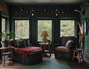 Individually decorated, individually furnished, blackout drapes - Hidden Pond (Kennebunkport)