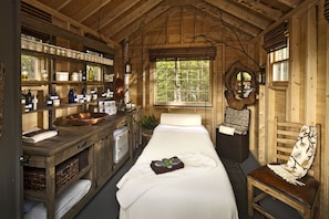 Massage/treatment rooms, massages - Hidden Pond (Kennebunkport)