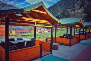 Terrace/patio - Cakıroğlu Villa Kent (Çaykara)