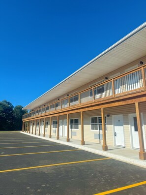 Exterior - Fair Isle Motel (Brackley)