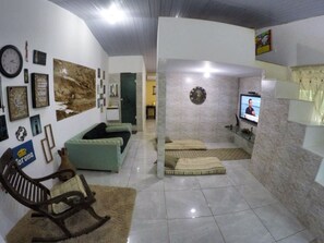 Loft | Living area | Flat-screen TV - Loft Ismar (Fernando de Noronha)