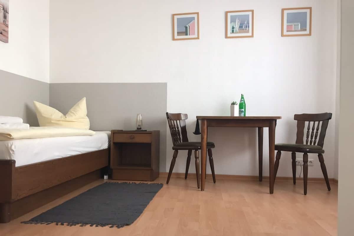 Wifi gratis y ropa de cama 