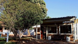 Reception - Pousada Villa Olympia (Olímpia)