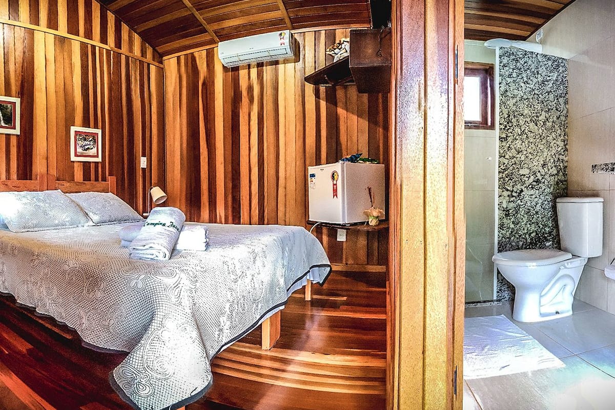1 habitación, wifi gratis y ropa de cama