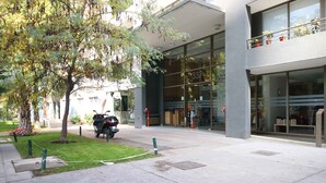 Property entrance - Southern Apartments (Santiago)