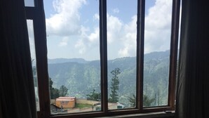 Standard Double Room, Private Bathroom, Valley View - Woods Dale (Abbottabad)