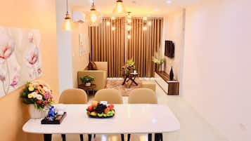 Desk, soundproofing, iron/ironing board, free WiFi