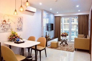 Standard Apartment - New Life Condotel (Ha Long)