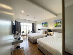 Iron/ironing board - Via Appia Tagaytay (Tagaytay)