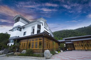 Property entrance - Huaman hot villa (Puli)