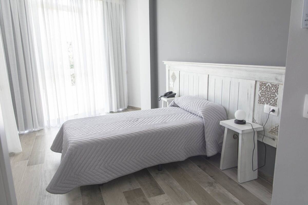Single Room | Bathroom