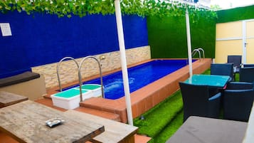 Outdoor pool, pool loungers