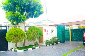 Exterior - J. Gibson Hotel (Lekki)