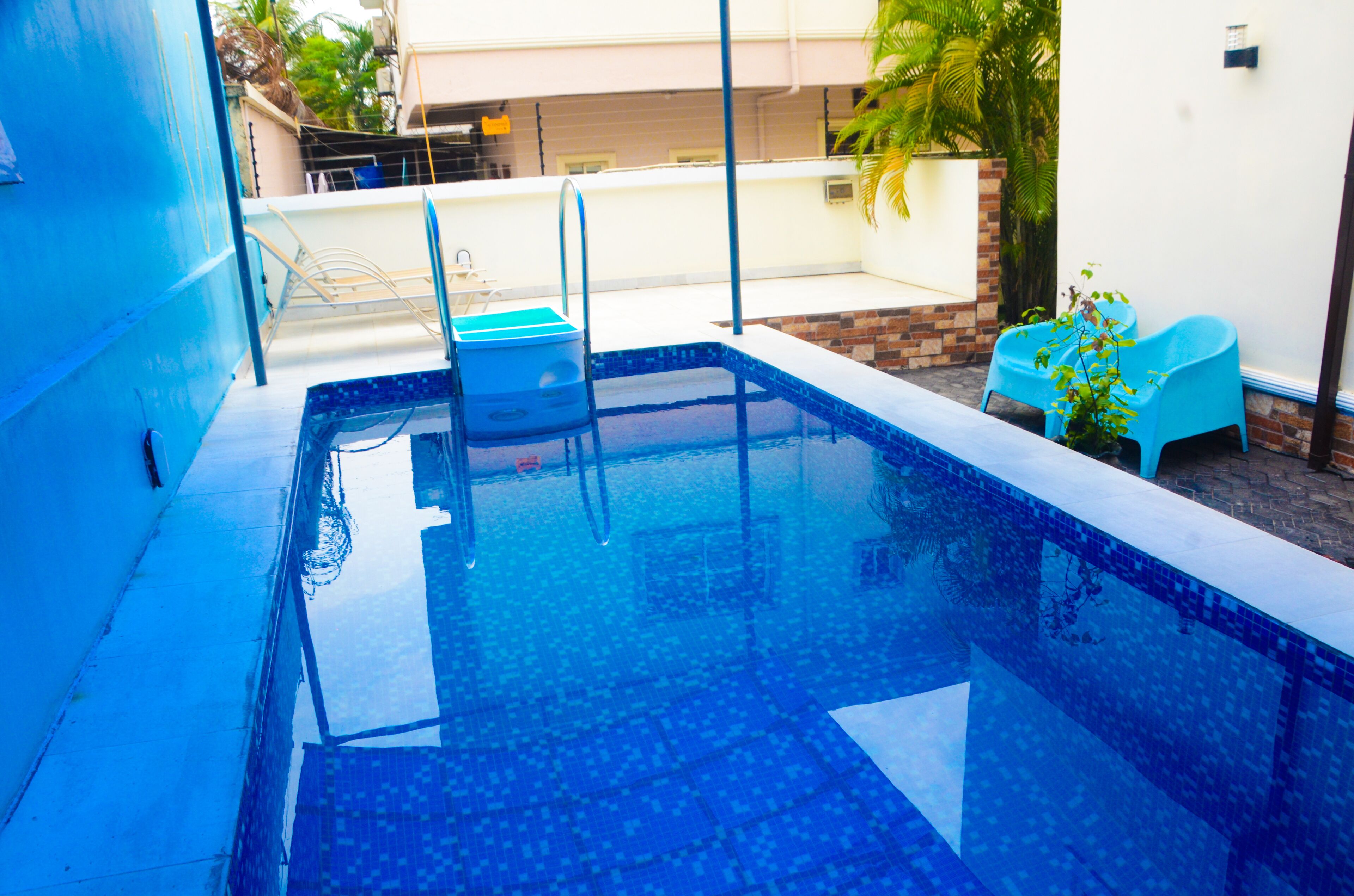 Outdoor pool, pool loungers