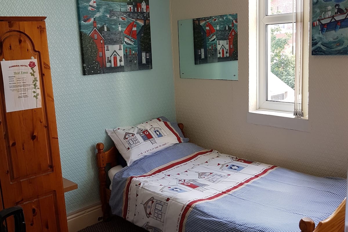 Desk, blackout drapes, iron/ironing board, free WiFi