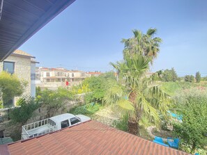 Minibar, bed sheets - Halise Apart (Datça)