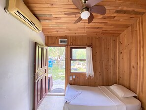 Minibar, bed sheets - Halise Apart (Datça)