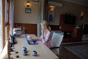 Junior Suite | Free WiFi - Dunn Perk Manor (Solan)