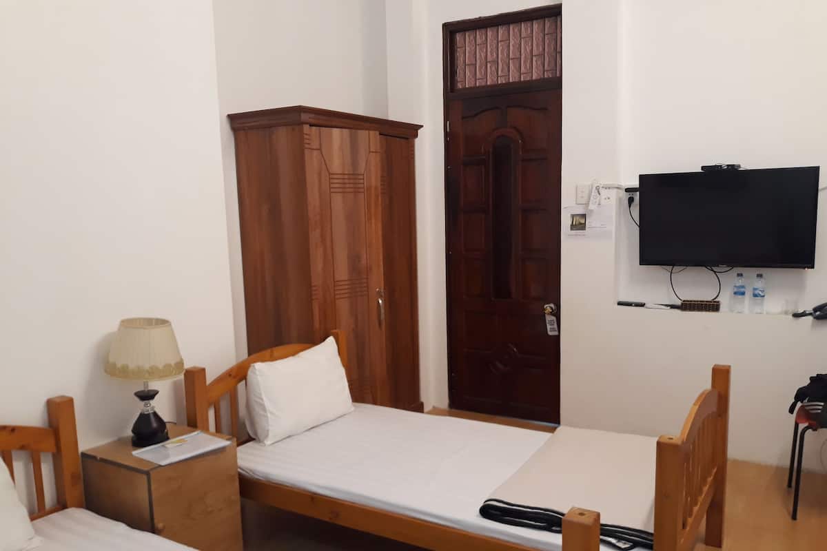 Economy Double Room, 1 Katil Ratu (Queen) | 1 bilik tidur, Wi-fi percuma 