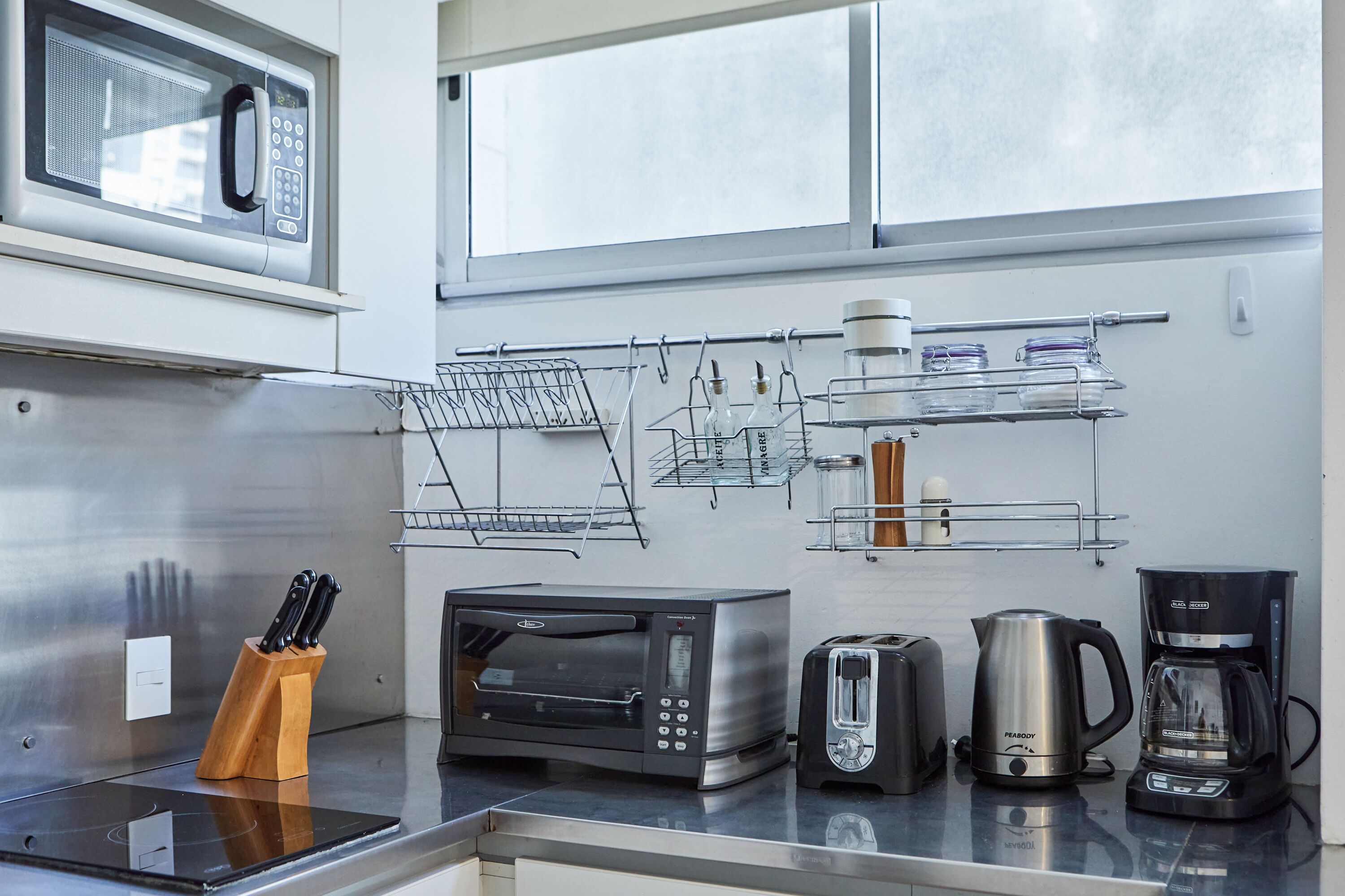 family apartment, 2 bedrooms, kitchen | private kitchen | fridge, microwave, stovetop, coffee/tea maker