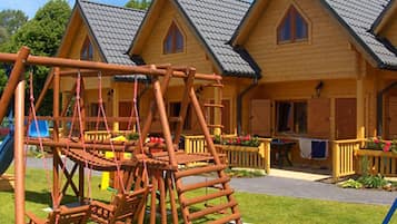 Área de juegos infantiles al aire libre