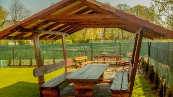 Área de parrillas y picnic