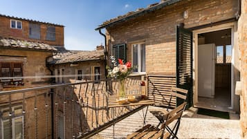 Casa Lino - Albergo Diffuso Volterra | Terrace/patio