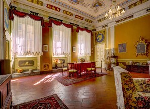 Suite Palazzo - Albergo Diffuso Volterra | Living area