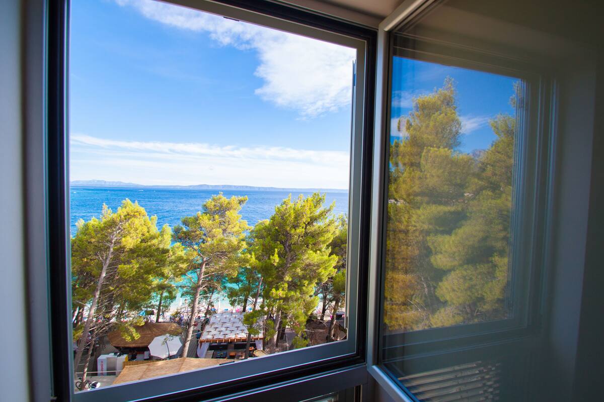 Economy Double Room, 1 Queen Bed with Sofa bed, Non Smoking