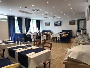 Restaurant - Villa Junona (Baska Voda)