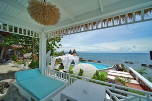 Triple Room with Sea View | Beach/ocean view