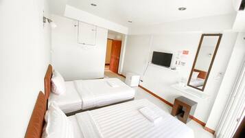 Rideaux occultants, Wi-Fi gratuit, draps fournis