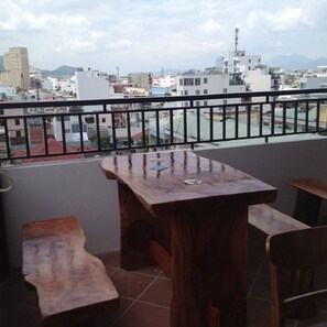 Spécialités Cuisine locale et internationale