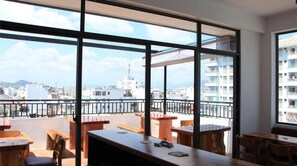 Spécialités Cuisine locale et internationale