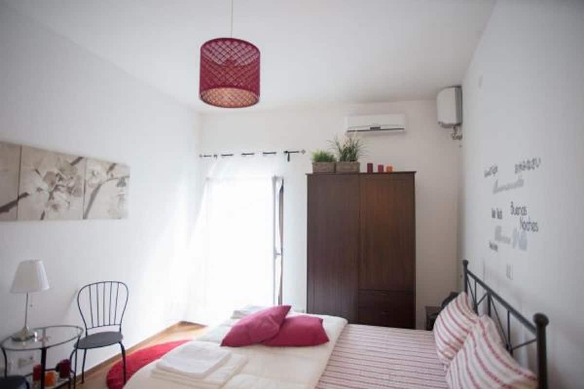 Familie driepersoonskamer | 1 slaapkamer, donzen dekbedden, gratis wifi, beddengoed