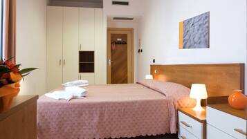 Camera doppia | Biancheria da letto di alta qualità, una cassaforte in camera