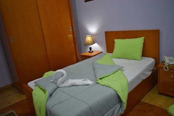 1 bedroom, minibar, desk, free WiFi