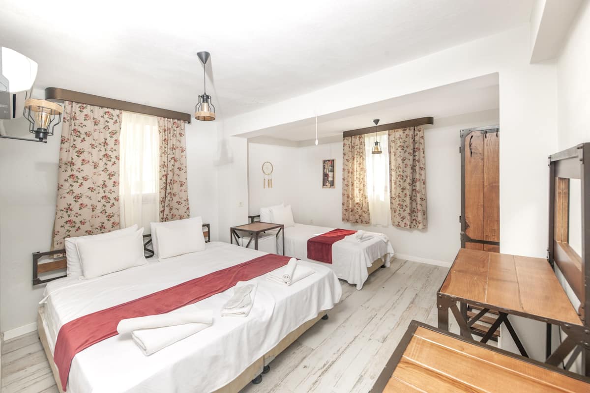 1 chambre, literie de qualité supérieure, rideaux occultants