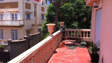 Superior Apartment, 1 Bedroom (Ambondrona) | Balcony