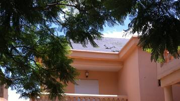 Entrada al alojamiento