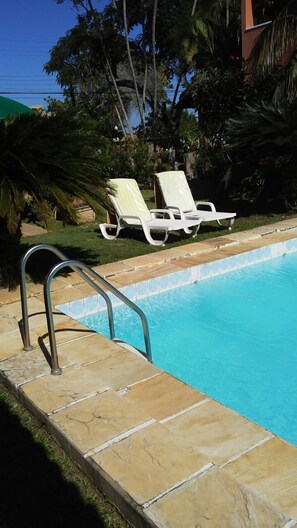 Utomhuspool