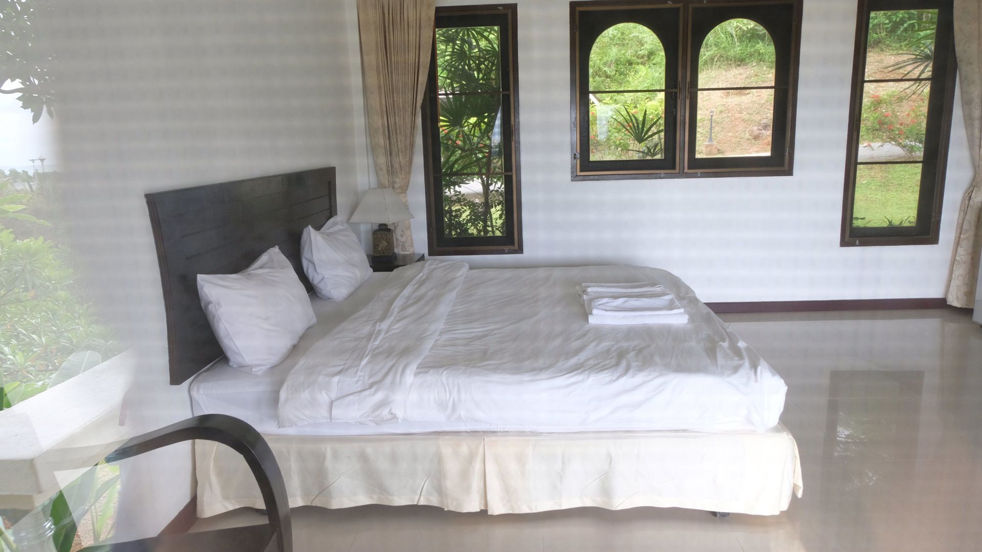 In-room safe, desk, free WiFi, bed sheets